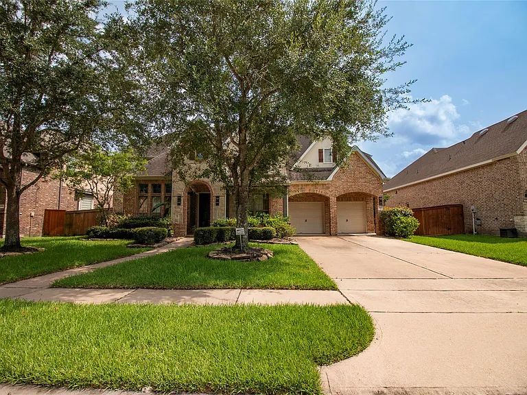 19509 N Comal River Dr — Photo 2