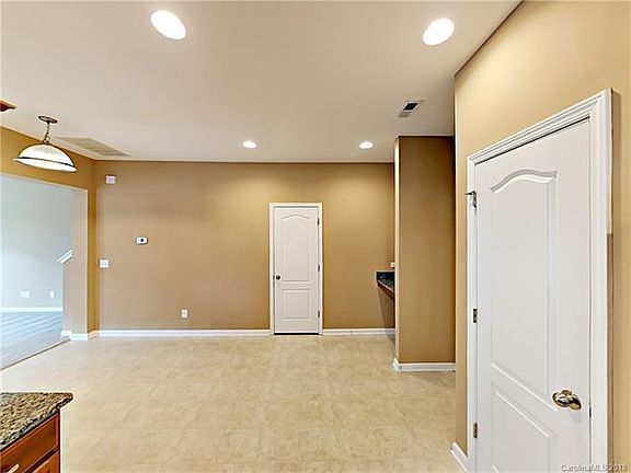 3rd image of 14429 Glendon Hall Ln