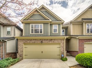 1283 Houndslake Dr, Marietta, GA
