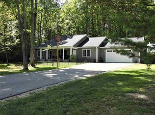 6210 Twin Fawn Ct, Grayling, MI 49738