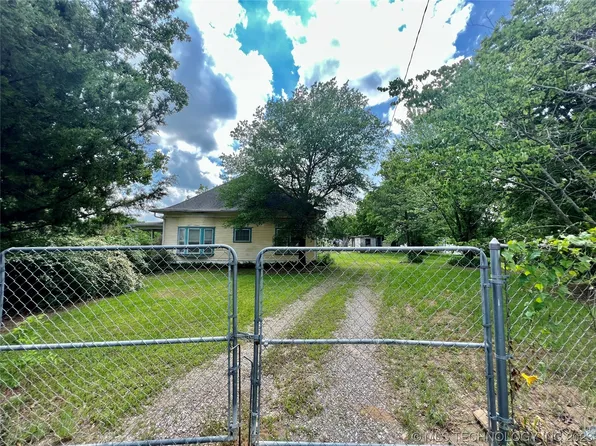 608 NW 5th St, Keota, OK 74941