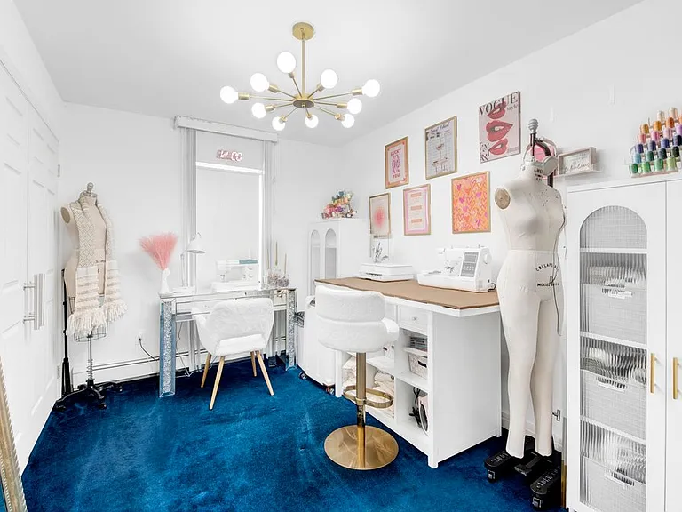 27 Woodside Ave #A — Photo 16