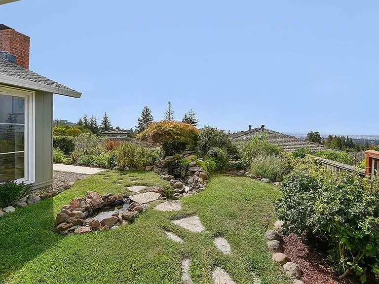61 Dudley Ct — Photo 19