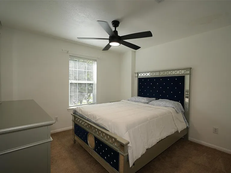 19202 Dickson Park Dr — Photo 15