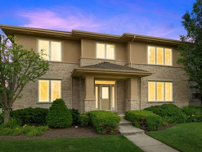 1717 N Woods Way, Vernon Hills, IL, 60061