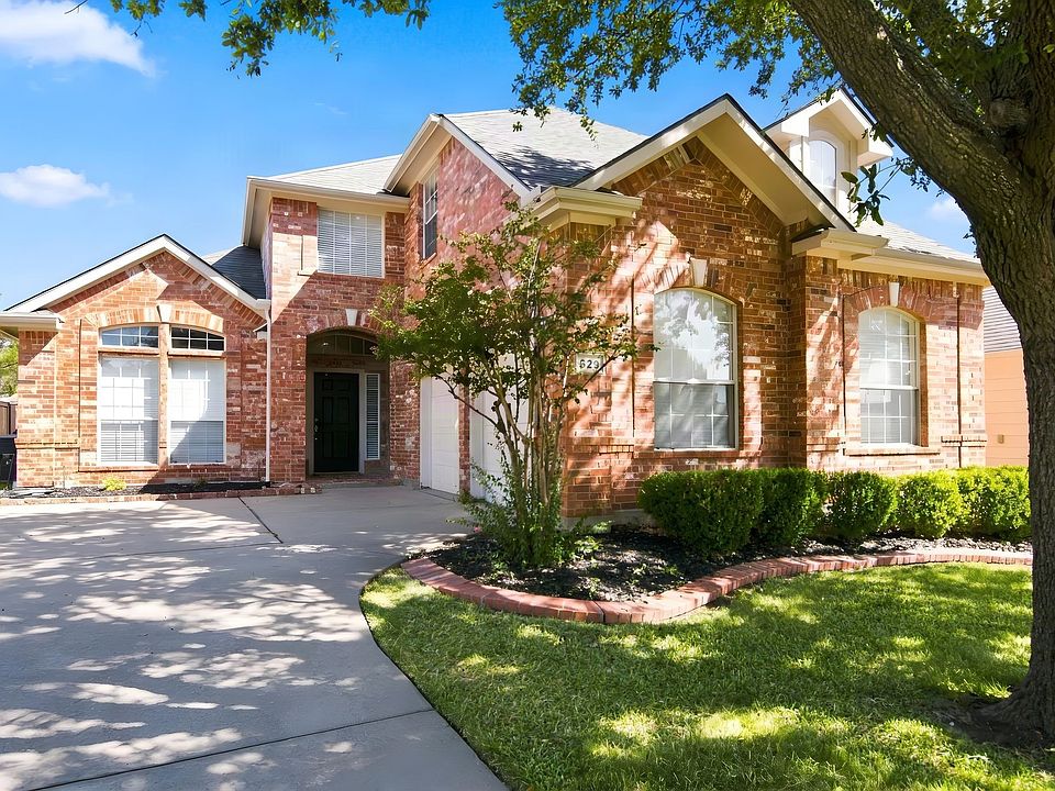 1st image of 629 Wyndham Cir