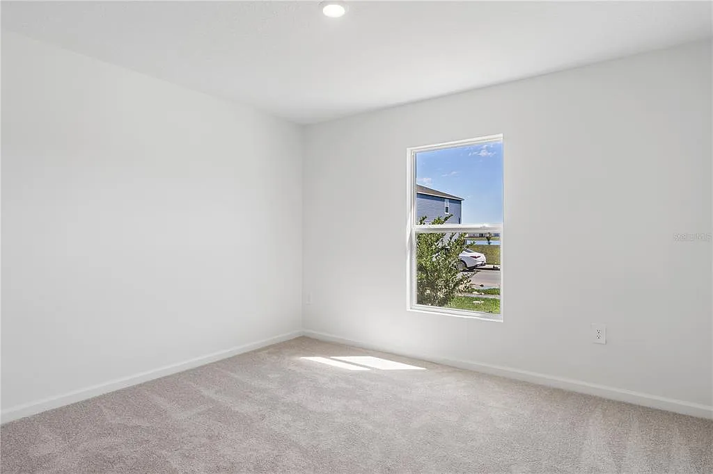 4 bed, 3.0 bath, 2174 sqft, $2,195 — Photo 3