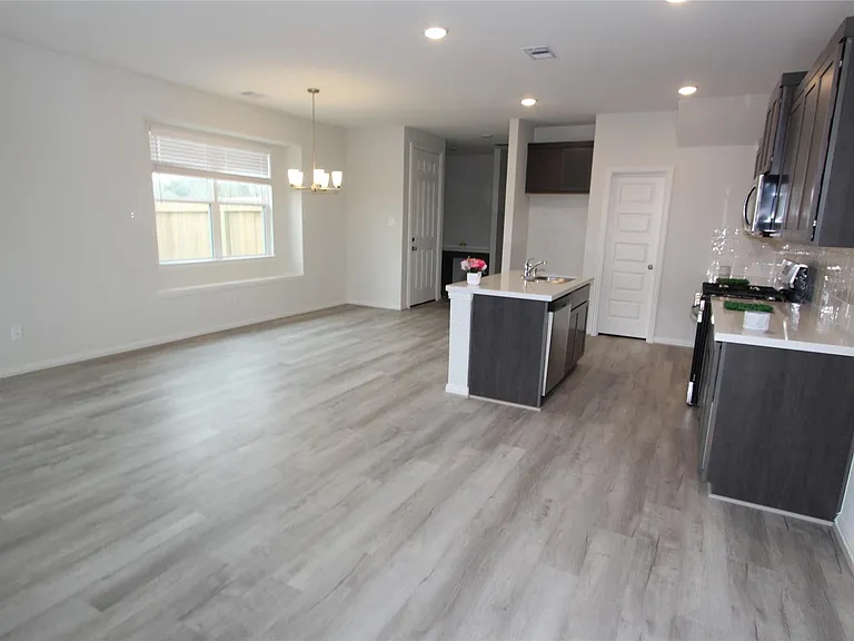 27802 Western Creek Ct — Photo 32