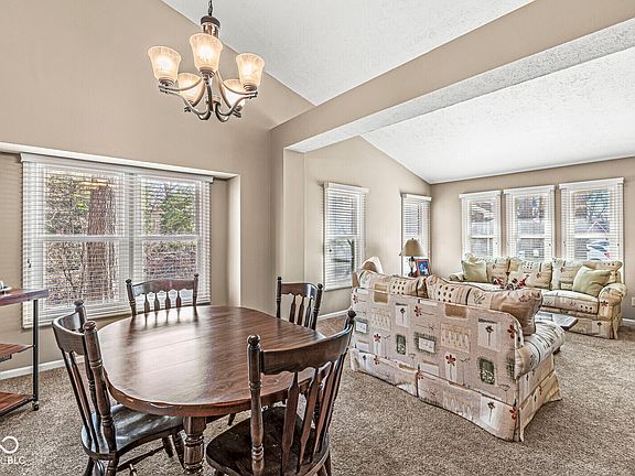 3rd image of 4947 Cherryhill Ct