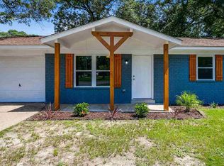 305 Pine Ridge Ln, Pensacola, FL 32514