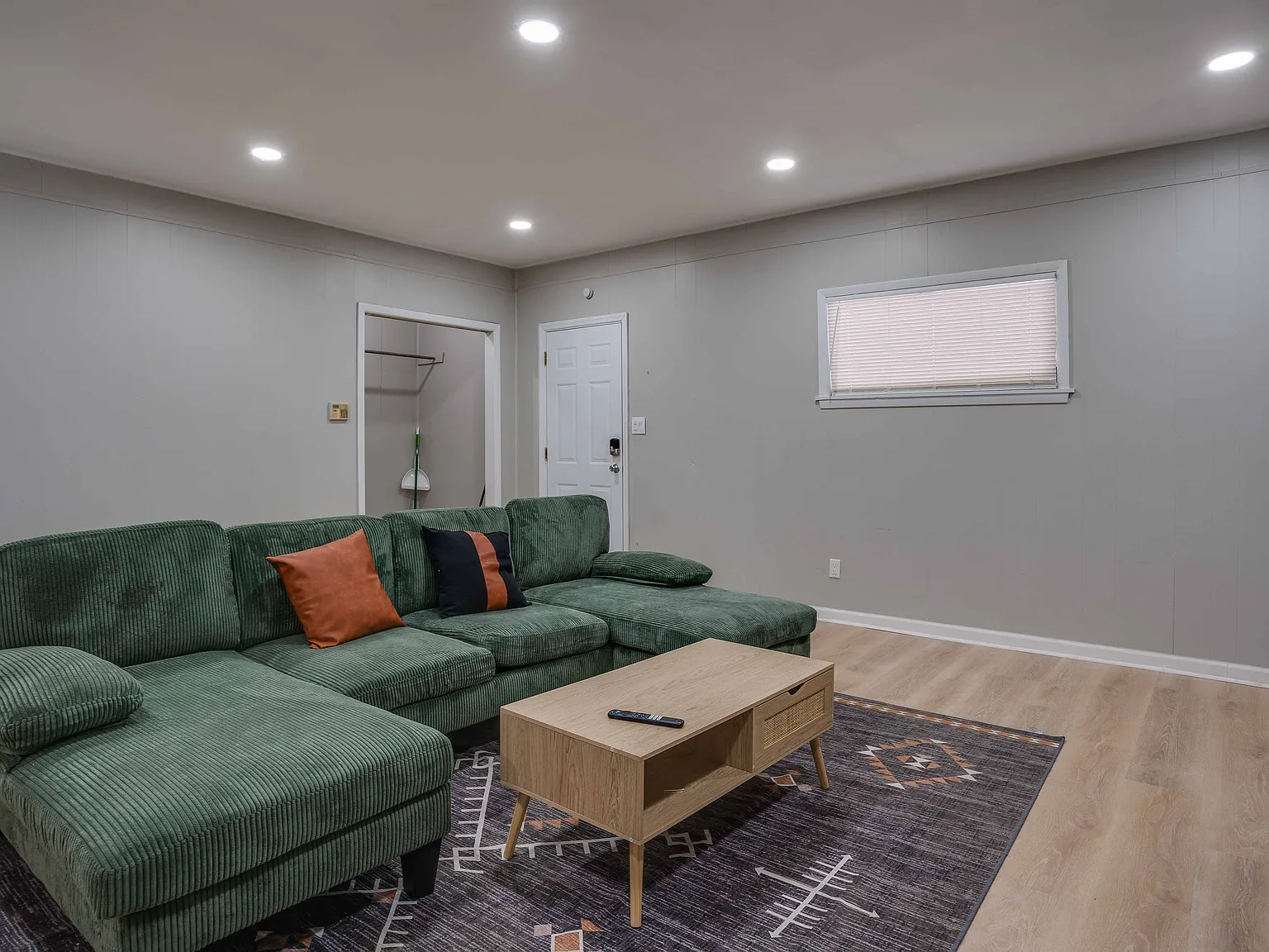 217 Cactus St — Photo 3