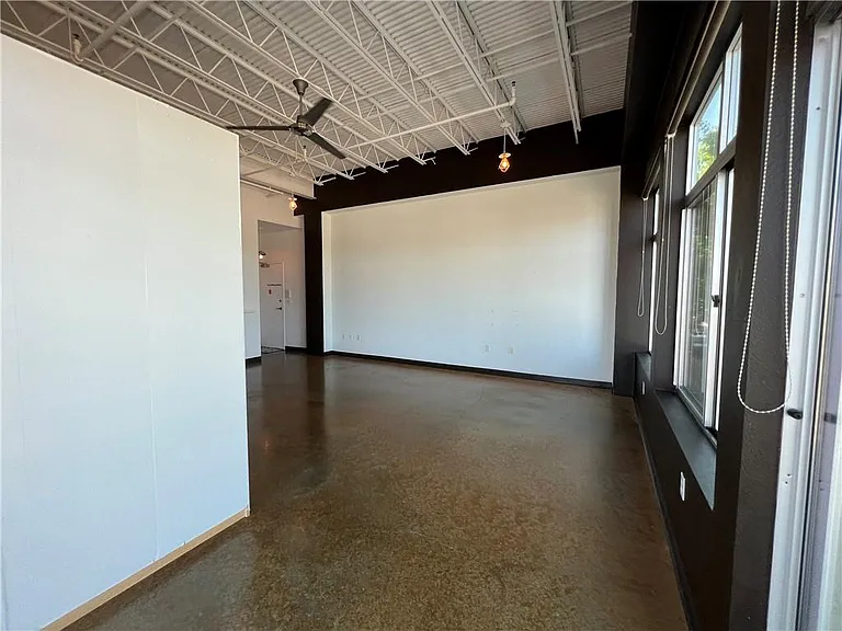 2401 E 6th St #3044 — Photo 20