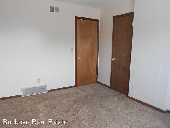 5th image of 1545 Indianola Ave APT 2B