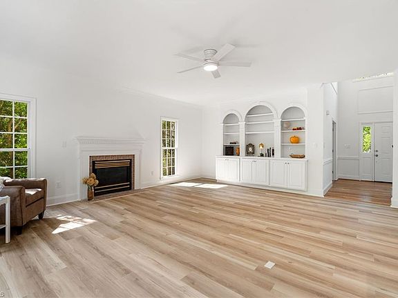 4th image of 3003 Peninsula Dr