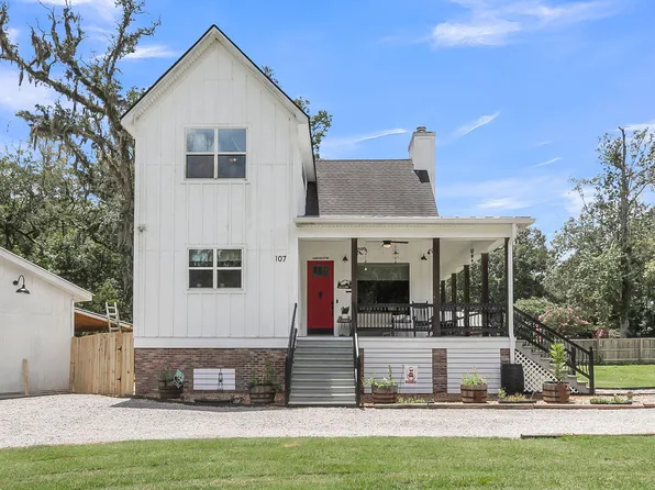 107 Nesmith Ln, Ridgeville, SC 29472