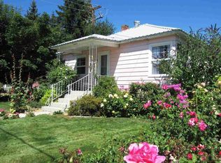 124 W Gibson Ave, Chelan, WA 98816