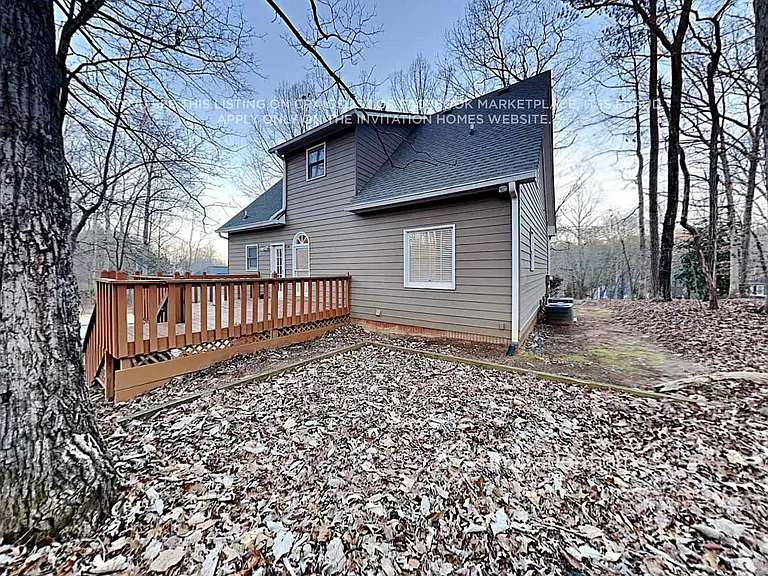 4881 Tree Tops Dr — Photo 18