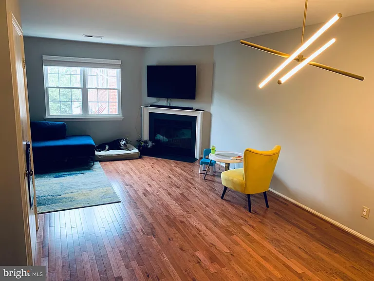 1623 S Barton St #18 — Photo 21