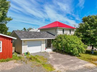 15 Vanceboro Rd, McAdam, NB E6J 1Z3