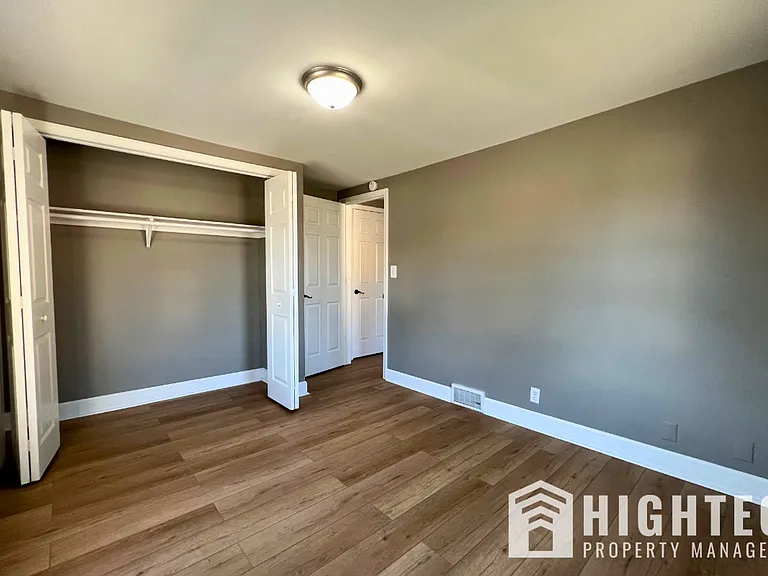219 E McPherson Hwy — Photo 8