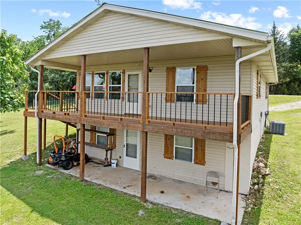 7081A S Martin Rd, Everton, AR 72633