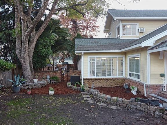2nd image of 534 El Camino Ave