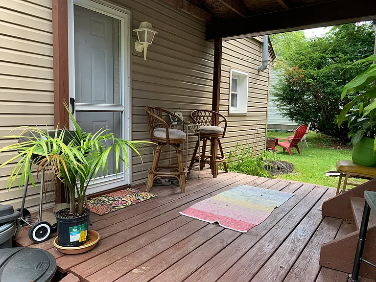 215 Cherry St — Photo 12