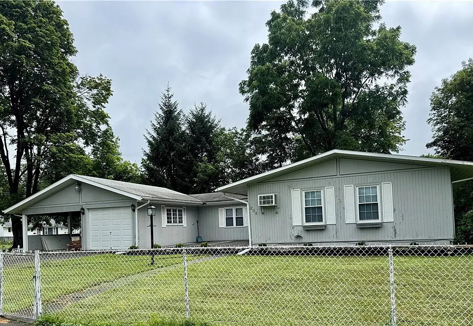 206 William Ln