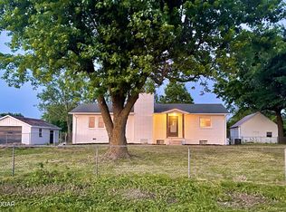 15687 Falcon Rd, Neosho, MO 64850