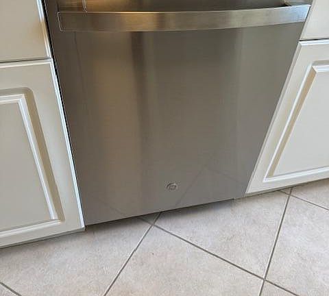 4th image of 500 Egret Cir APT 8211