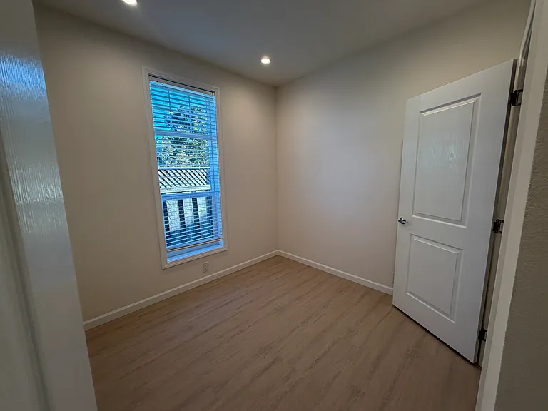 32092 Almaden Blvd — Photo 8