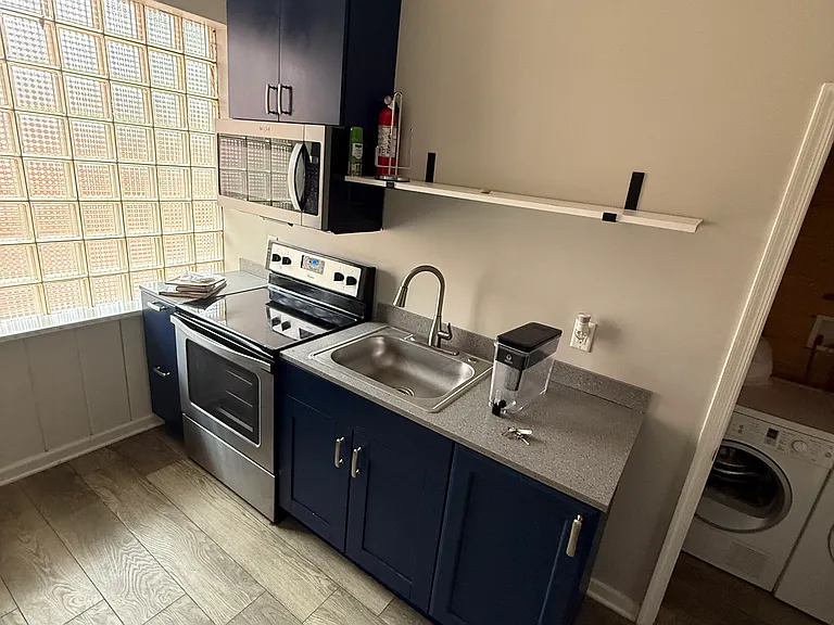 109 Washington St #2 — Photo 2