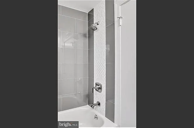 2106 S Lowell St — Photo 14