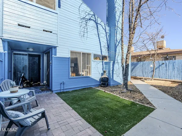 1131 W Roger Rd, Tucson, AZ 85705