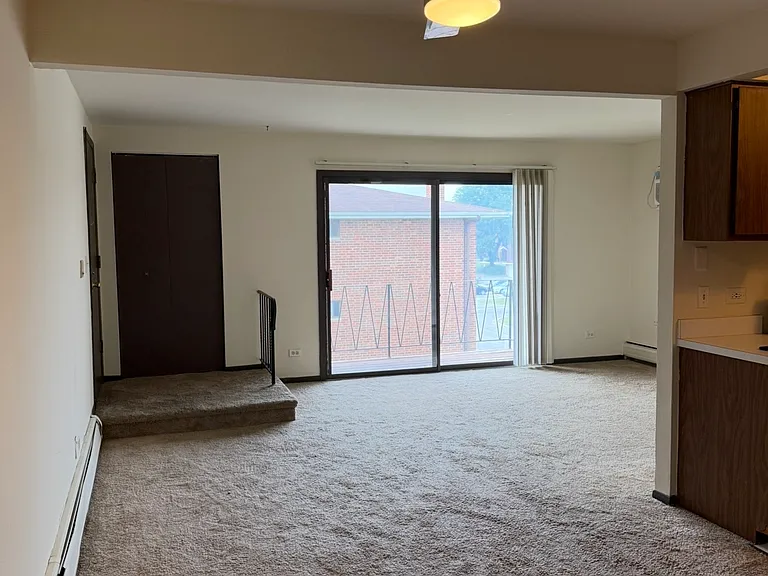 15705 Reynolds Ln #3B — Photo 2