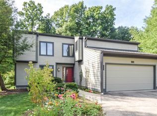 2710 S McMillan Ct, Bloomington, IN 47401