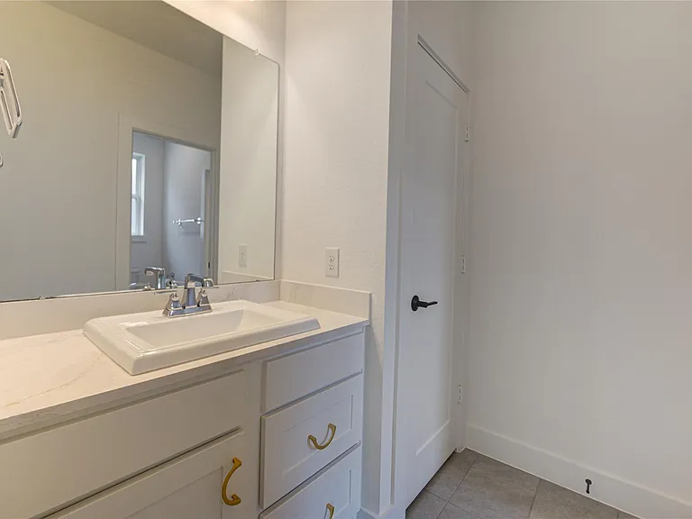 10318 Fountain Shore Dr — Photo 38