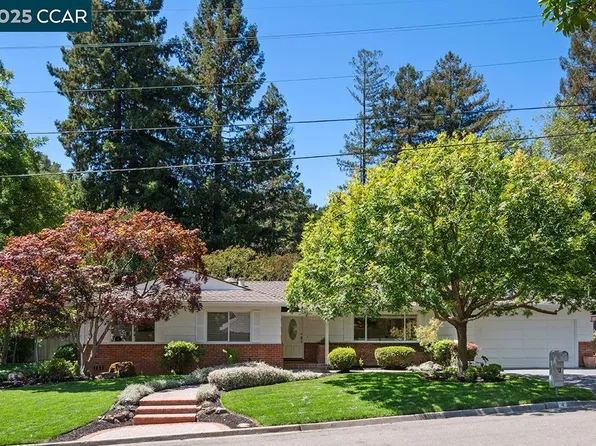 4 Harold Dr, Moraga, CA 94556