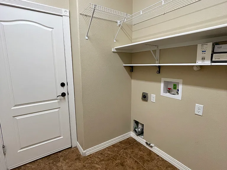 529 Minturn Ct NE — Photo 21