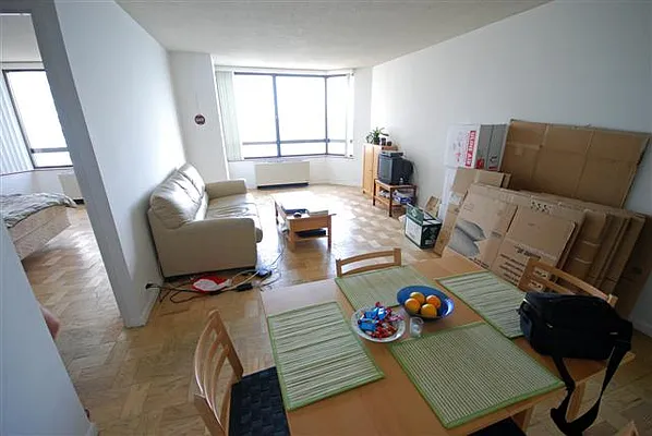 Rented by Luxury Habitat | media 22
