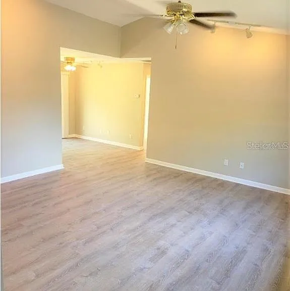 1711 Settlers Dr #7 — Photo 26
