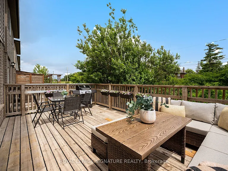 61 Thames Way — Photo 43