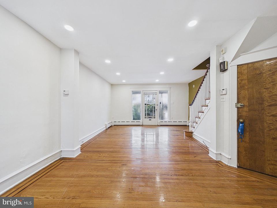 1st image of 309 Rosemar St