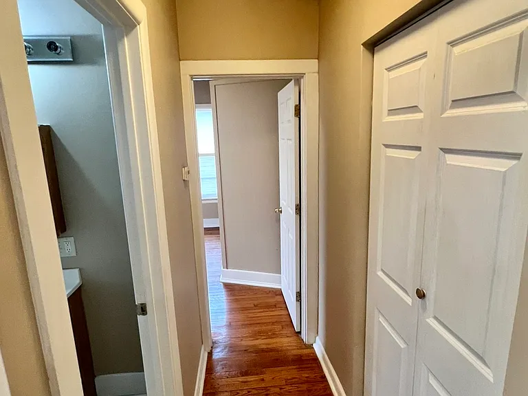 241 Ogden St #2R — Photo 5