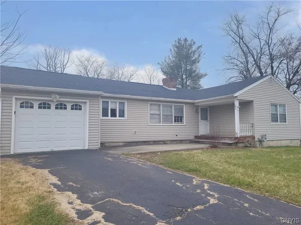 40 James St, Hudson, NY 12534