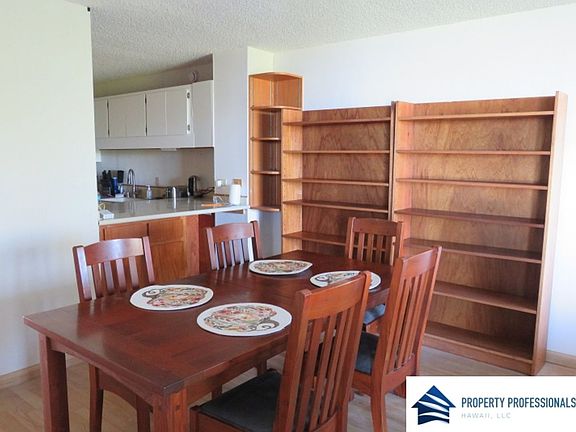 3rd image of 2405 Kalanianaole St #306