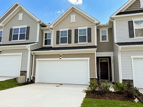 2nd image of 237 Shingle Oak Rd