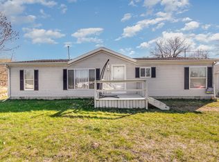 4752 E River Rd, Freeland, MI 48623