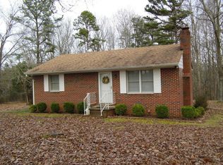 11821 Farmville Rd, Meherrin, VA 23954