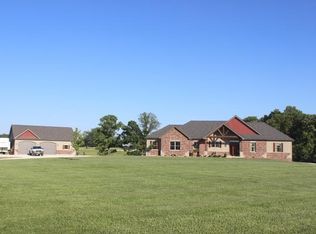 140 Saratoga Ln, Silex, MO 63377